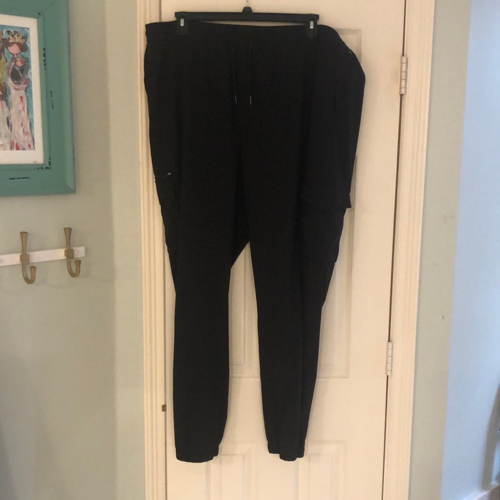 Old Navy Active Wind Pants with Elastic Ankles. 2XLT